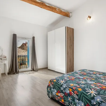 Dom wakacyjny L'ostal De - Grande Maison Pour 10 *