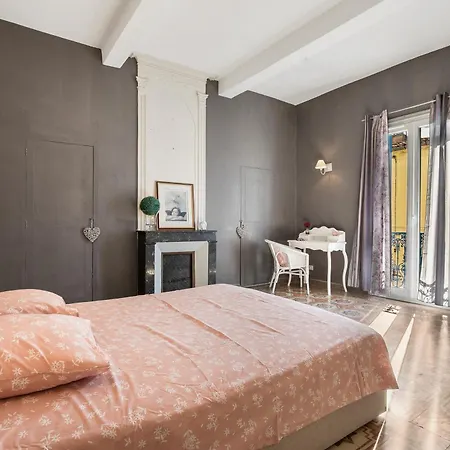 Dom wakacyjny L'ostal De - Grande Maison Pour 10 *
