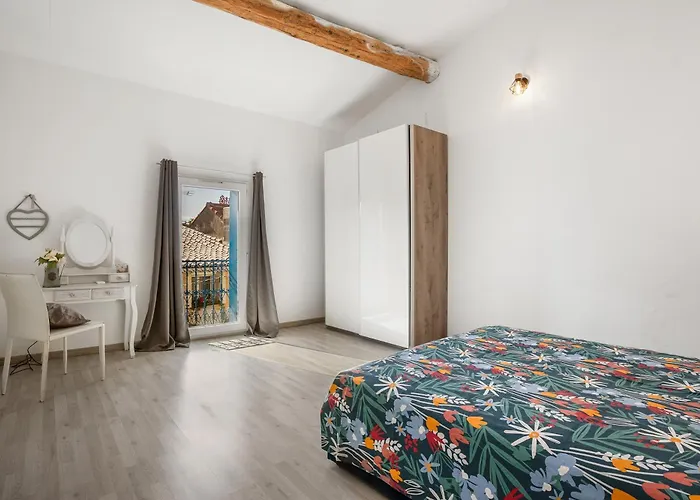 펜션 L'ostal De - Grande Maison Pour 10 *